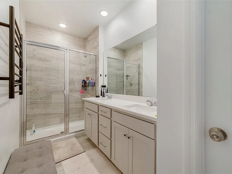 2224 Celebration Blvd — Photo 7
