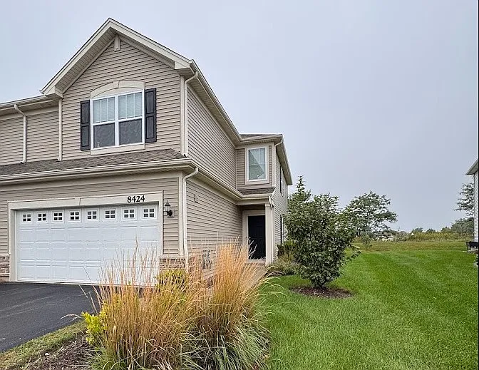 8424 Redbud Ct