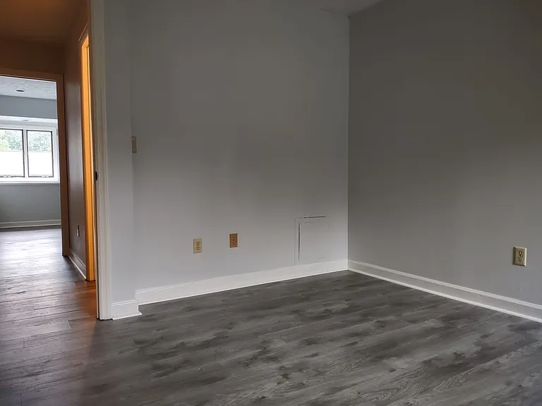 1433 Shipley Ferry Rd E — Photo 35
