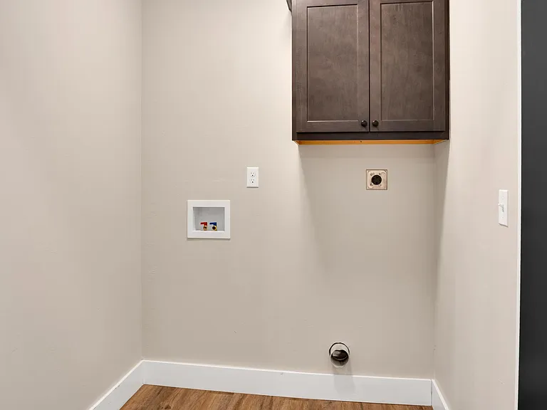 416 S Debra Ct — Photo 11