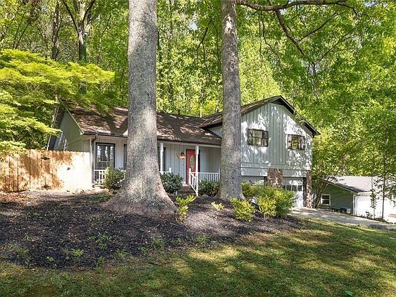 2nd image of 2845 Wood Forest Rd