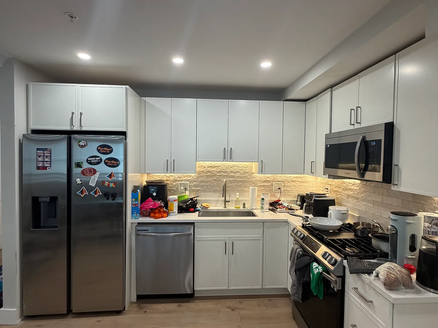 2 bed, 750 sqft, $3,500 — Photo 3