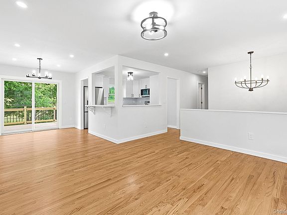 4th image of 62 S Parliman Road