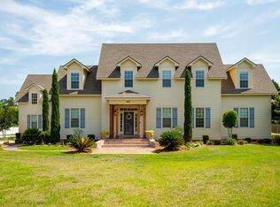 822 Rose Point Cir, Valdosta, GA 31605