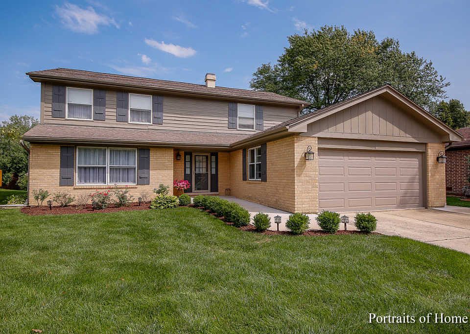 1st image of 1461 Castlewood Dr