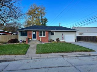 404 Pershing Rd, Columbus, NE 68601