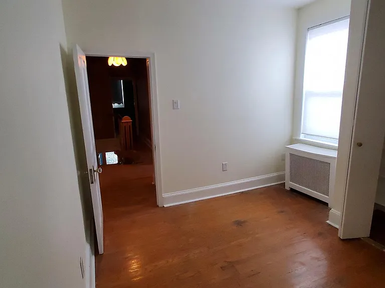 1033 Jackson St — Photo 43