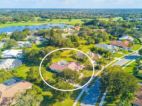 5th image of 8900 Misty Creek Dr