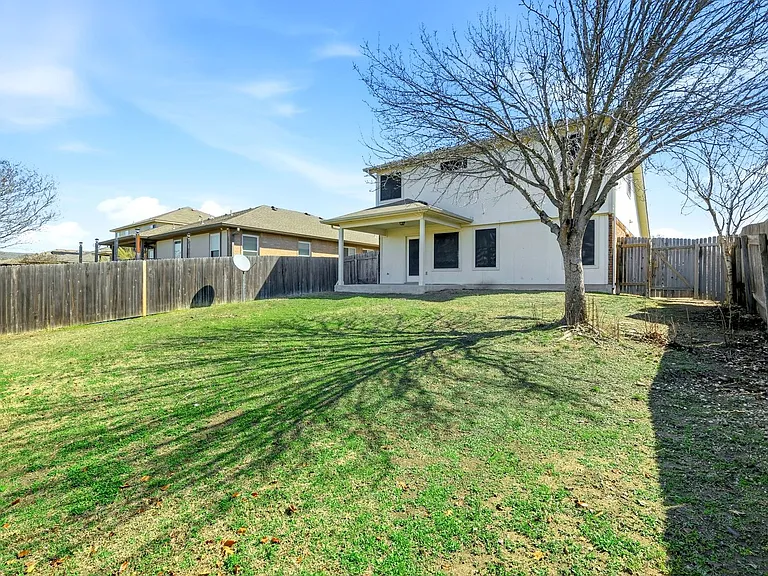 13516 Lyndon B Johnson St — Photo 15
