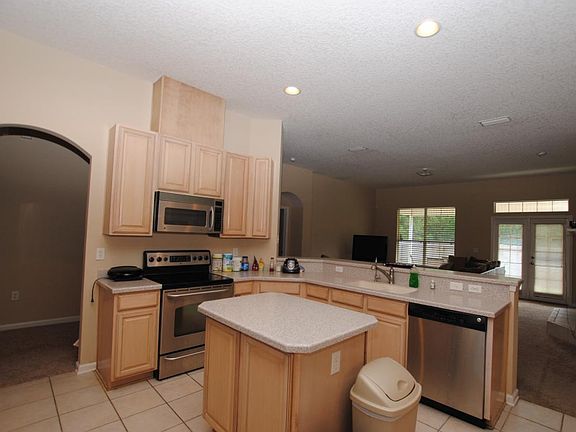 4th image of 1594 Elsa Dr