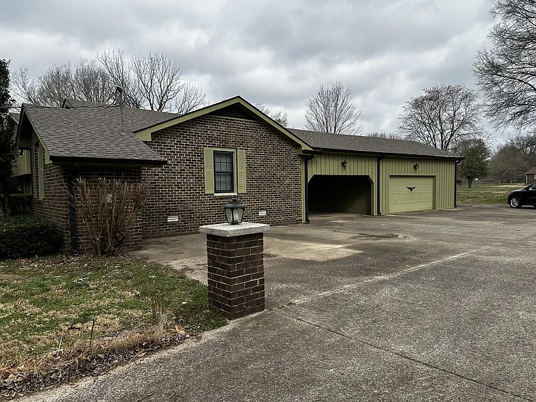 425 Jones Mill Rd — Photo 16