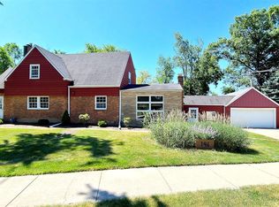 146 E Bloomingdale Rd, Itasca, IL 60143