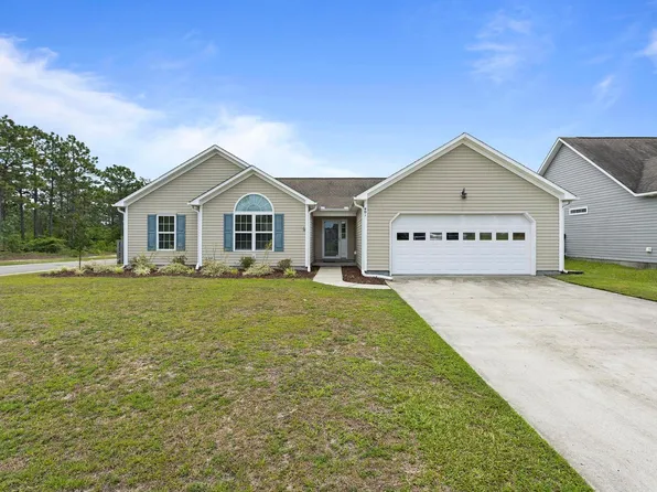 401 Tree Ct, Holly Ridge, NC 28445