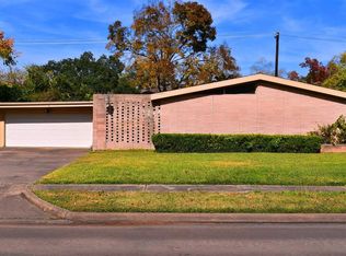 5126 Beechnut St, Houston, TX 77096