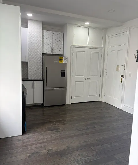 170 W 74th St #808 — Photo 9