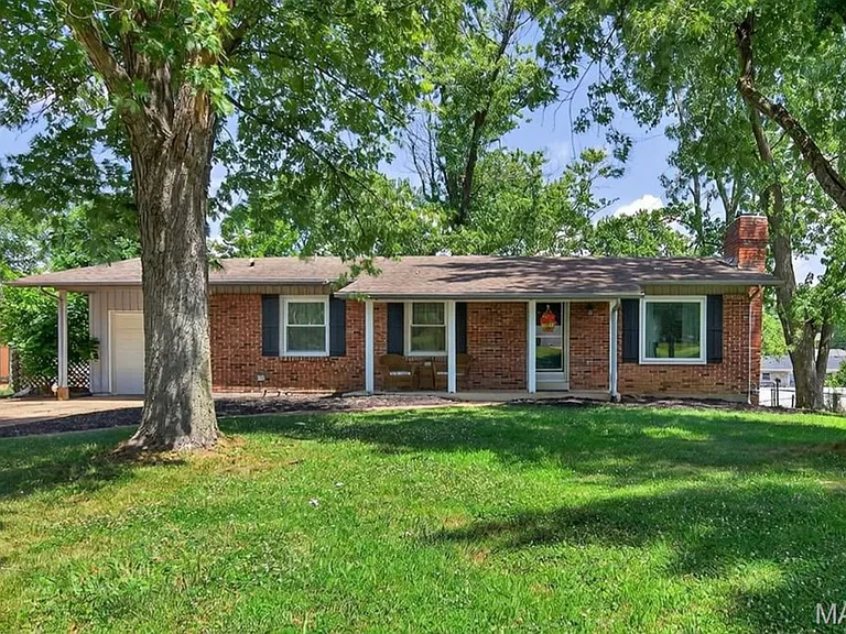 234 Saint Marys Dr — Photo 1