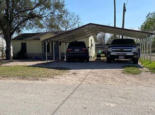 804 E Retama St, Falfurrias, TX 78355