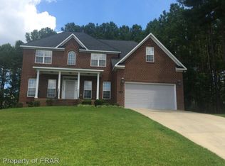 31 Pine Hill Ct, Spring Lake, NC 28390