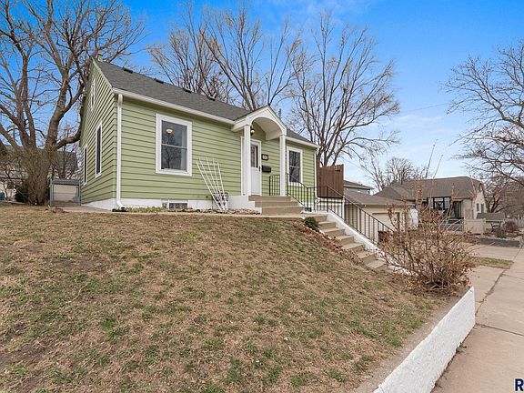 3rd image of 614 S Euclid Ave