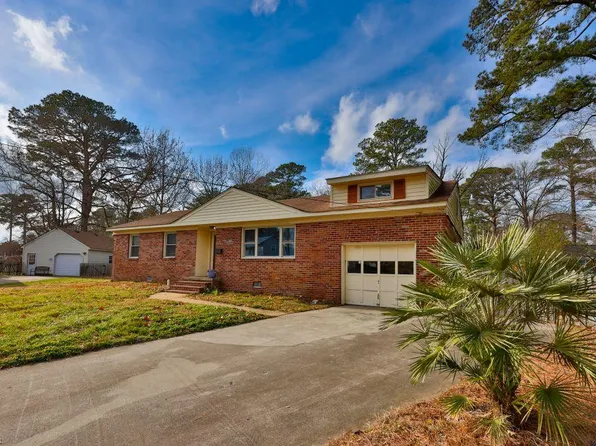 4204 Robbins Ct, Virginia Beach, VA 23452