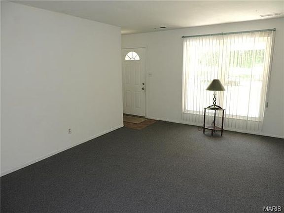 2nd image of 9469 Napoleon Blvd