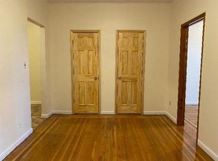 2109 38th St APT 2F, Astoria, NY 11105