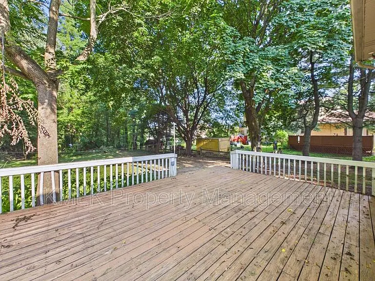 3957 Cox Rd — Photo 42