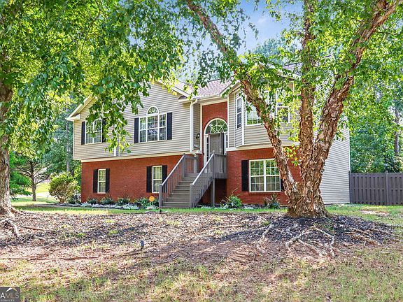 2nd image of 3415 Laurel Springs Cv