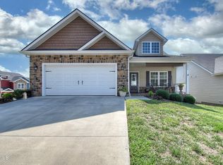 292 Piper Gln, Johnson City, TN 37615