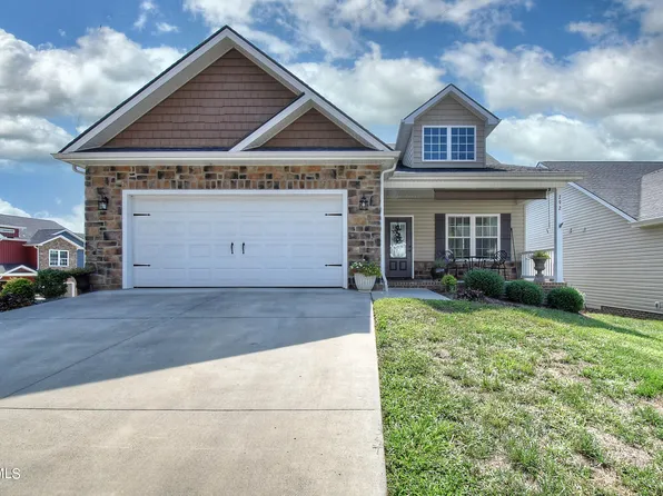 292 Piper Gln, Johnson City, TN 37615