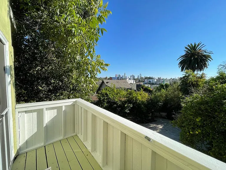 2118 Reservoir St — Photo 15