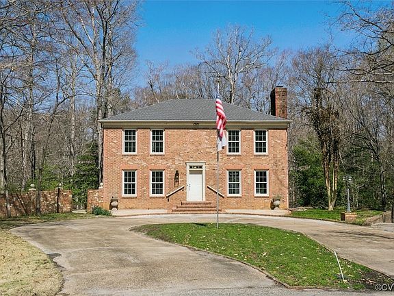 5th image of 106 Greenwood Dr