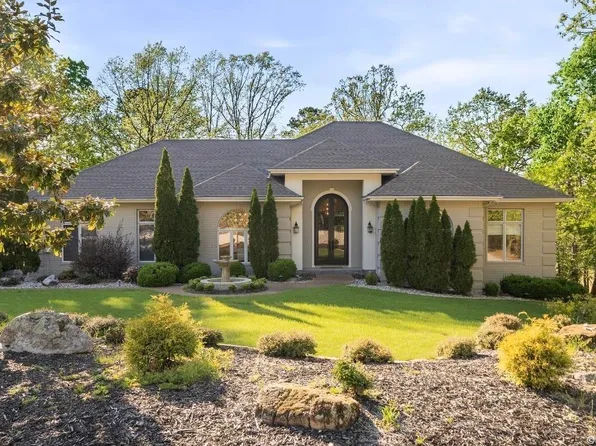 29 Diamante Blvd, Hot Springs Village, AR 71909