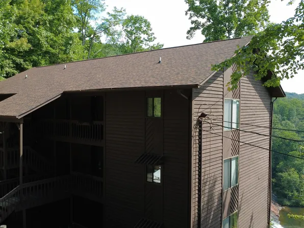 76 Upper Tanglewood Road #4, Lake Toxaway, NC 28747