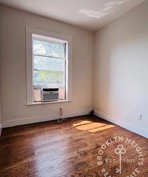 49 Garden Pl #4N — Photo 10