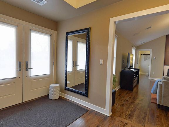 4th image of 12 Sunnybank Dr