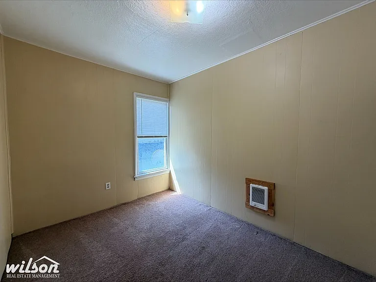 513 N 2nd St — Photo 11