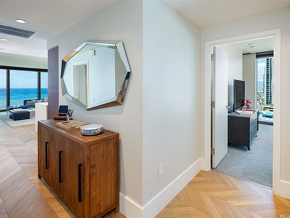5th image of 1108 Auahi St APT 1501