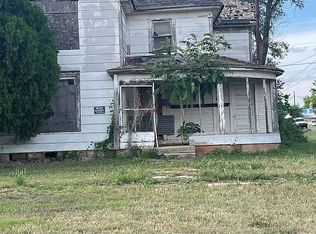 621 E Liveoak St, Altus, OK 73521