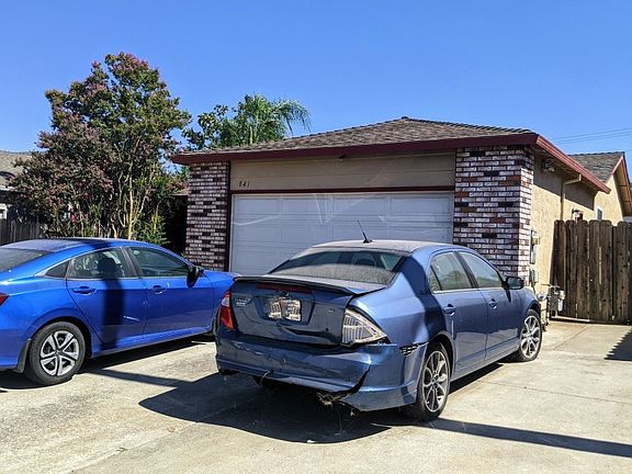 2nd image of 841 Almond Dr