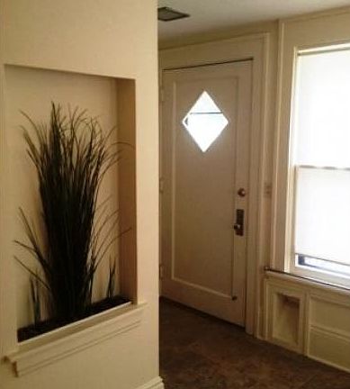 Updated Foyer and Sun por