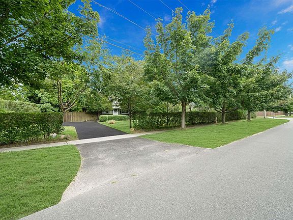 3rd image of 57 Seatuck Avenue