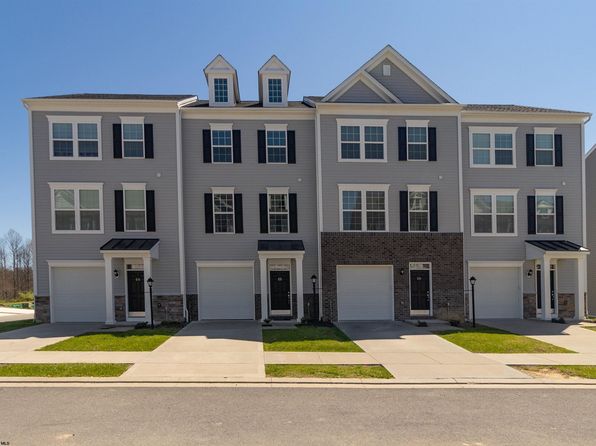 22 Dover Ct
