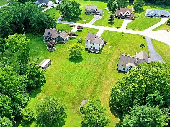 5th image of 7581 Brookstone Pl