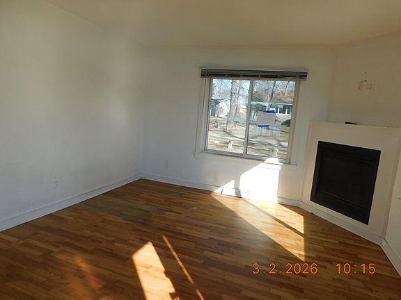 5th image of 57586 Gearhart Landing Rd