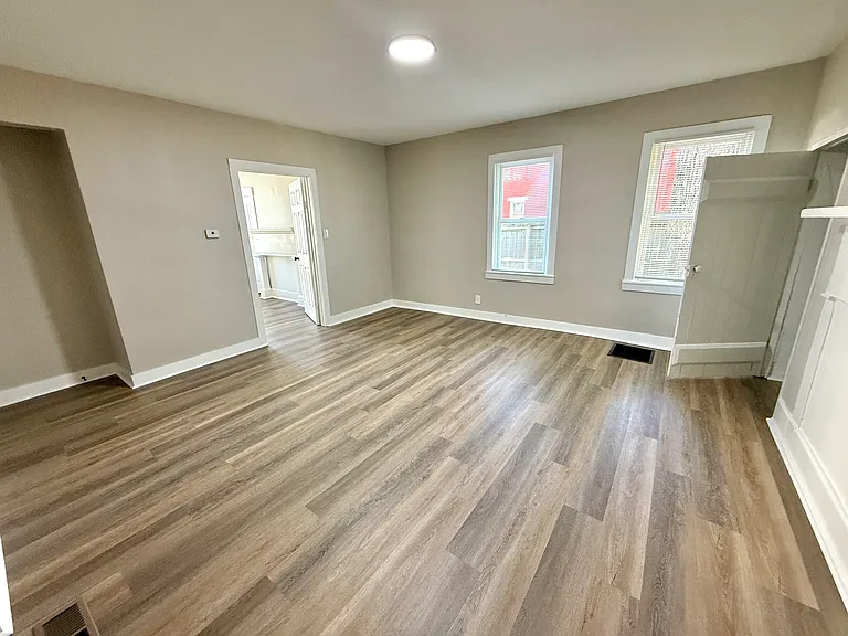 314 N Mechanic St #3 — Photo 9