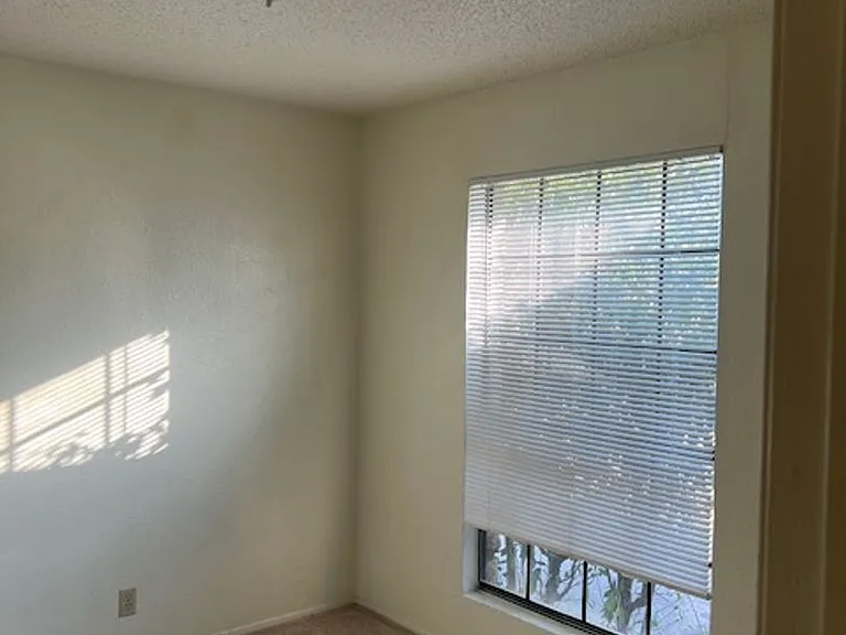 112 Verna Spur — Photo 20