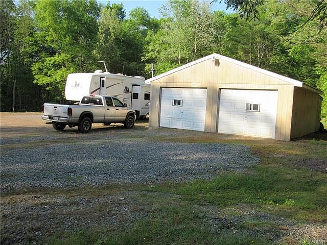 2nd image of 307 Stone Mountain Rd