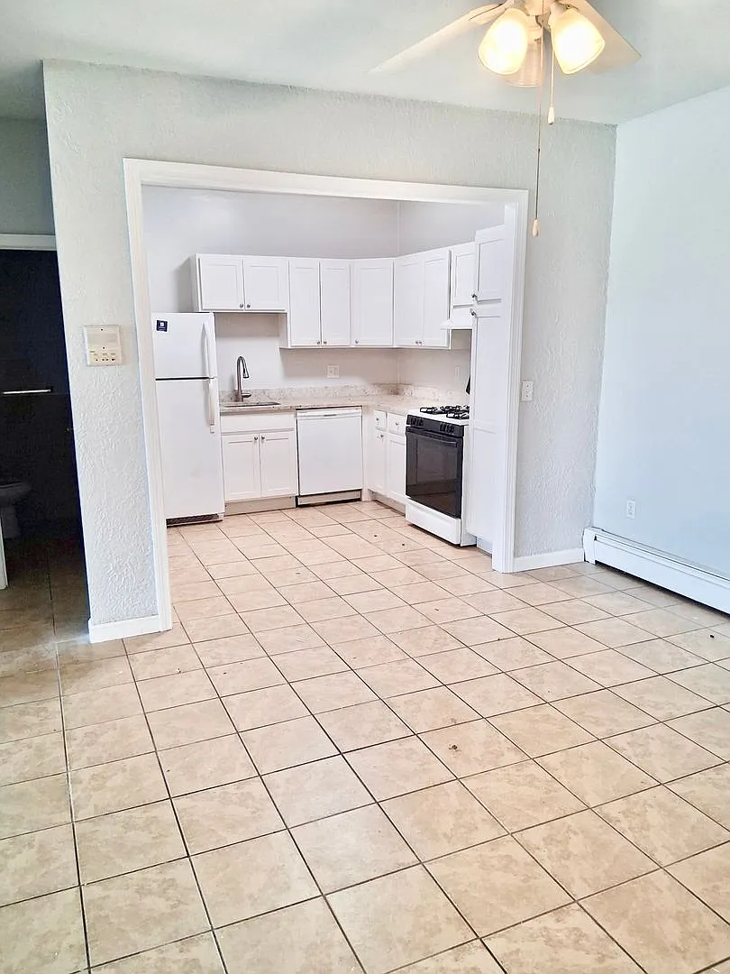 1701 Smith St. — Photo 4