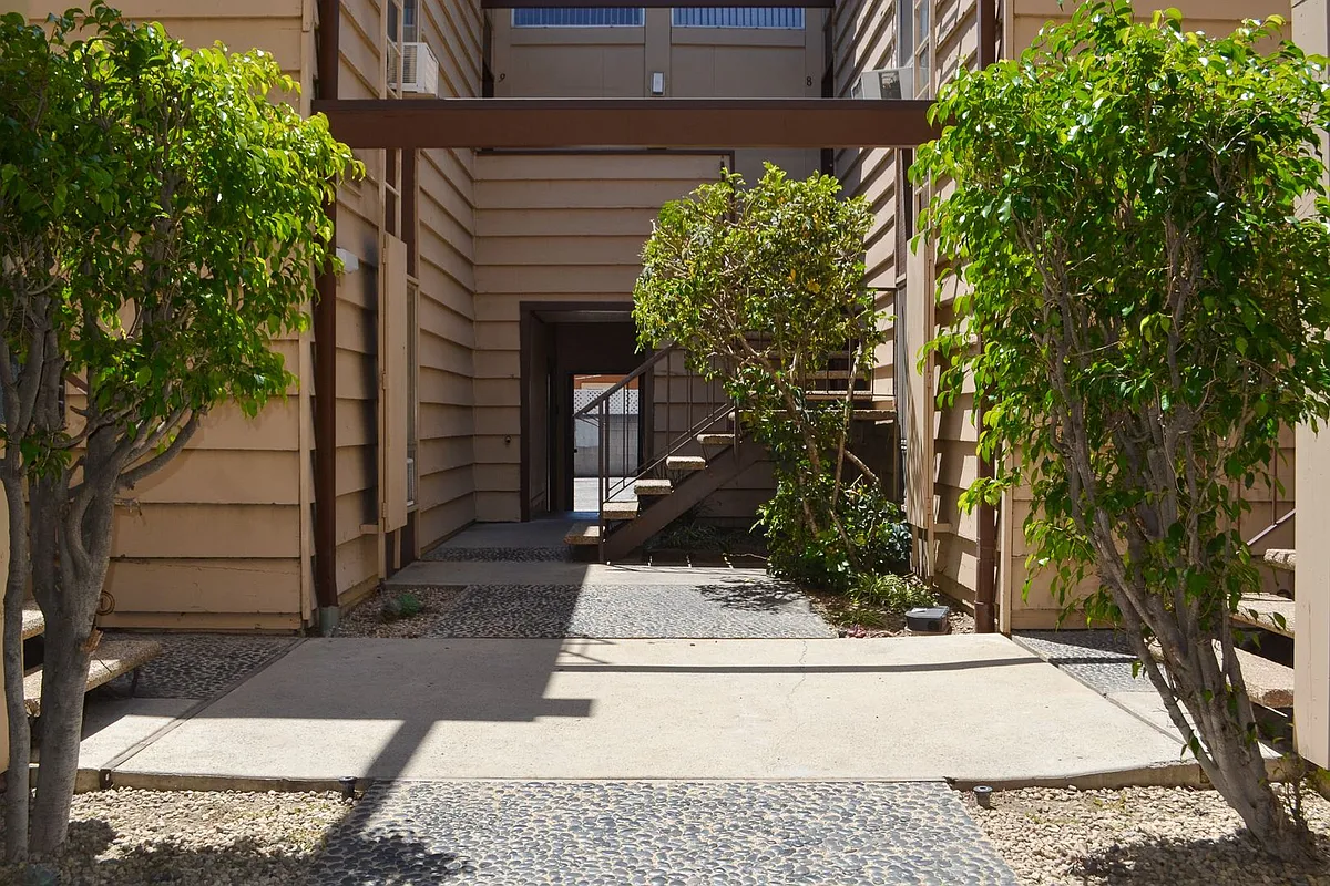 Building Photo - Maredamaka II LLC,